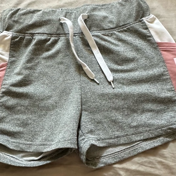 Roma Concept Shorts grey and pink & white side pockets sz Medium guc has LOVE - Picture 5 of 9